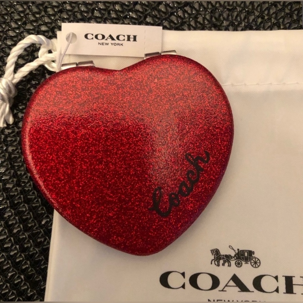 ❤️ 🤍 NWT Coach Red or White Heart Glitter Mirror❤️ 🤍